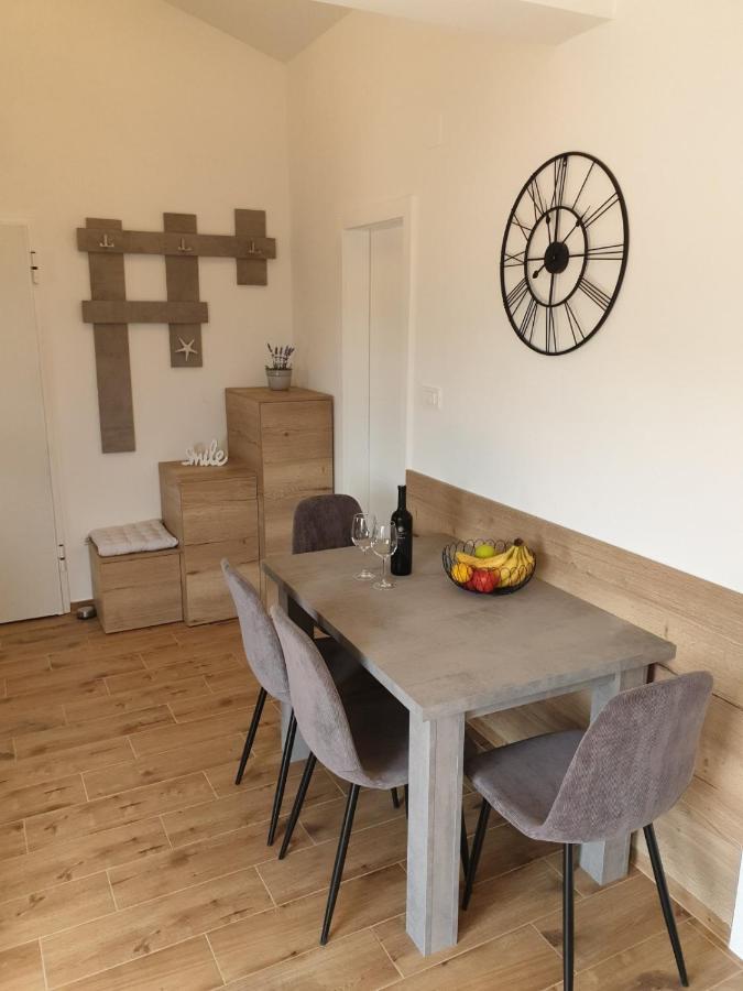 Starfish - Apartman Tisno Esterno foto